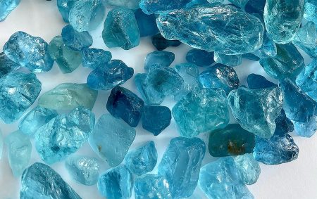 آکوامارین (Aquamarine)