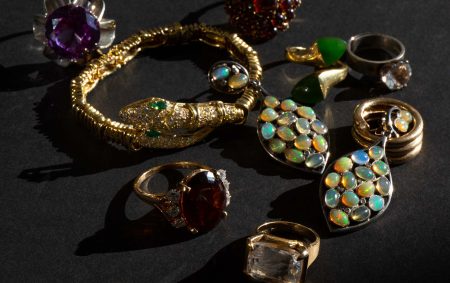 معنای جواهرات در فرهنگ های مختلف چیست؟