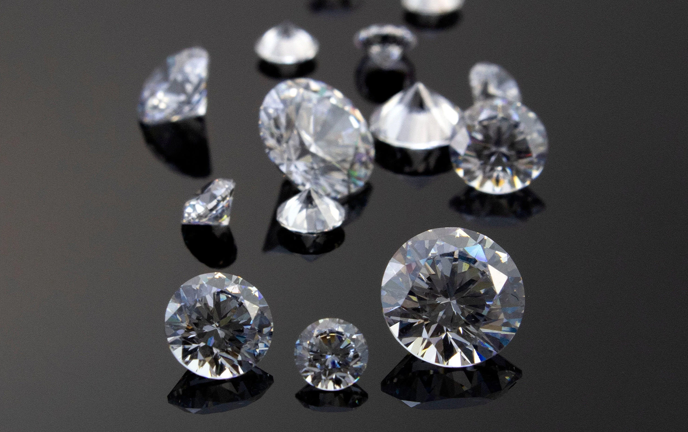 زیرکونیای مکعبی یک جایگزین عالی برای الماس