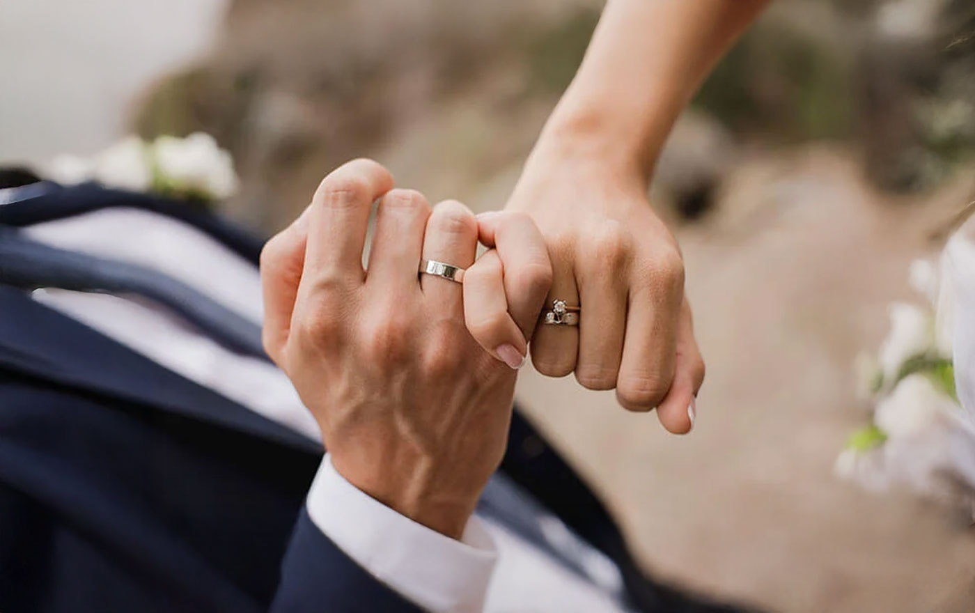 سایز حلقه مردانه در مقابل زنانه: تفاوت‌ ها چیست؟